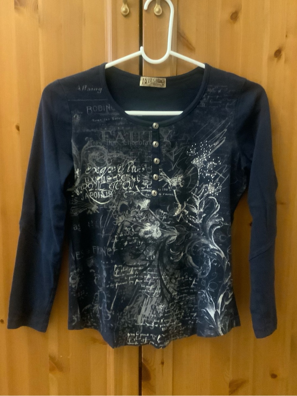 Blue Canyon Petite PS Navy Blue Henley Top Script Floral Graphic Rhinestone